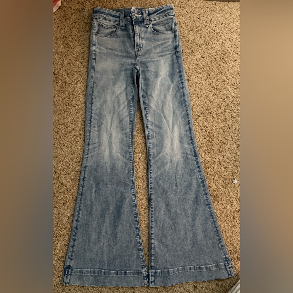 AE size 2 Tall - High Rise Women's Light Blue Flared Jeans